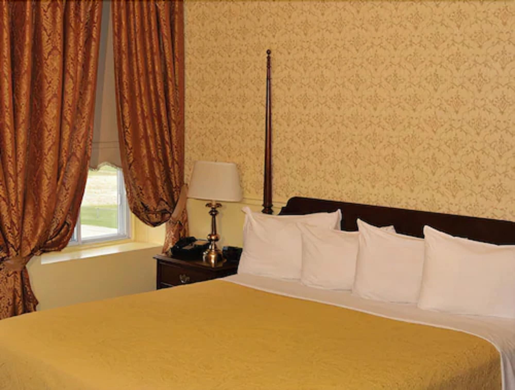 Auberge מונטהבלו מראה חיצוני תמונה