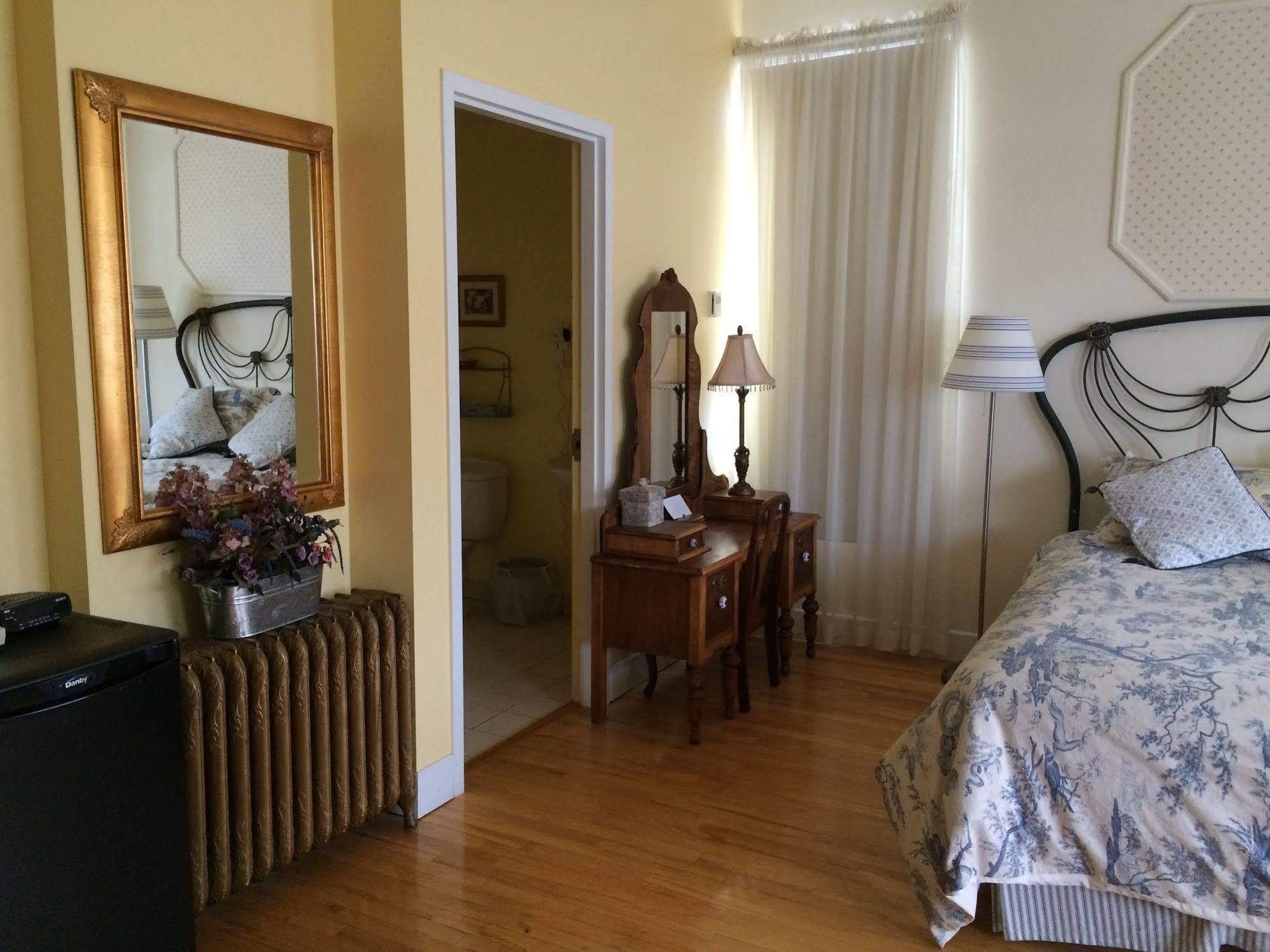Auberge מונטהבלו מראה חיצוני תמונה